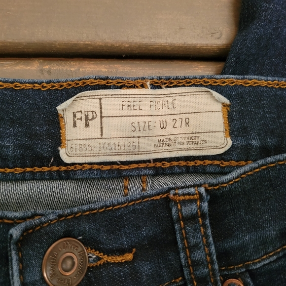 Free people busted knee jeans size 27 - Picture 5 of 7